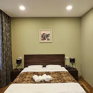 3* מלון Boutique Iveria